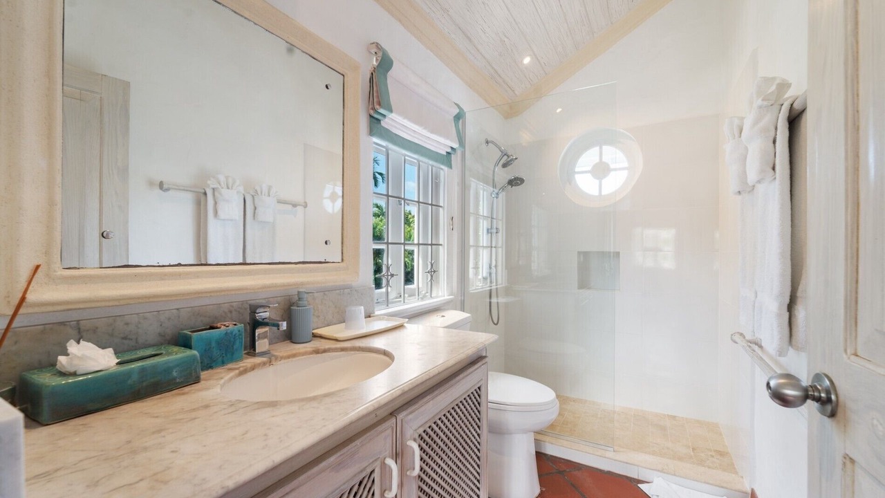Photo of Bathroom in Lower Carlton