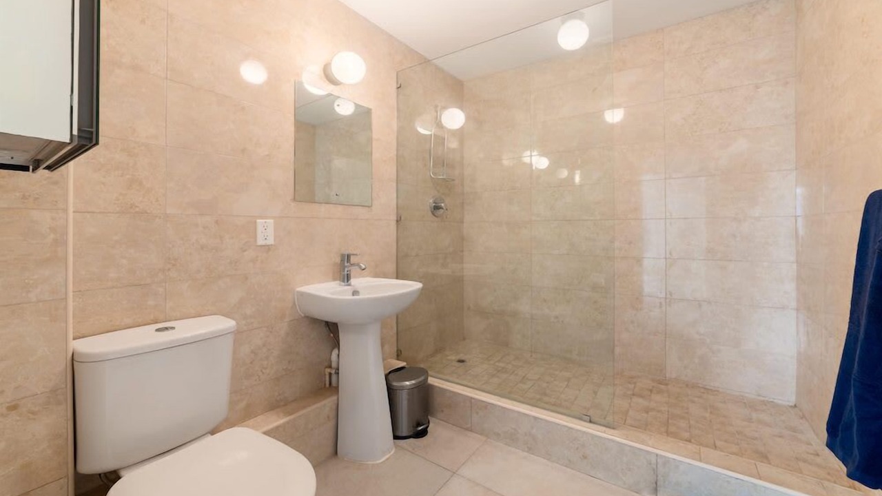Photo of Bathroom in Prospect