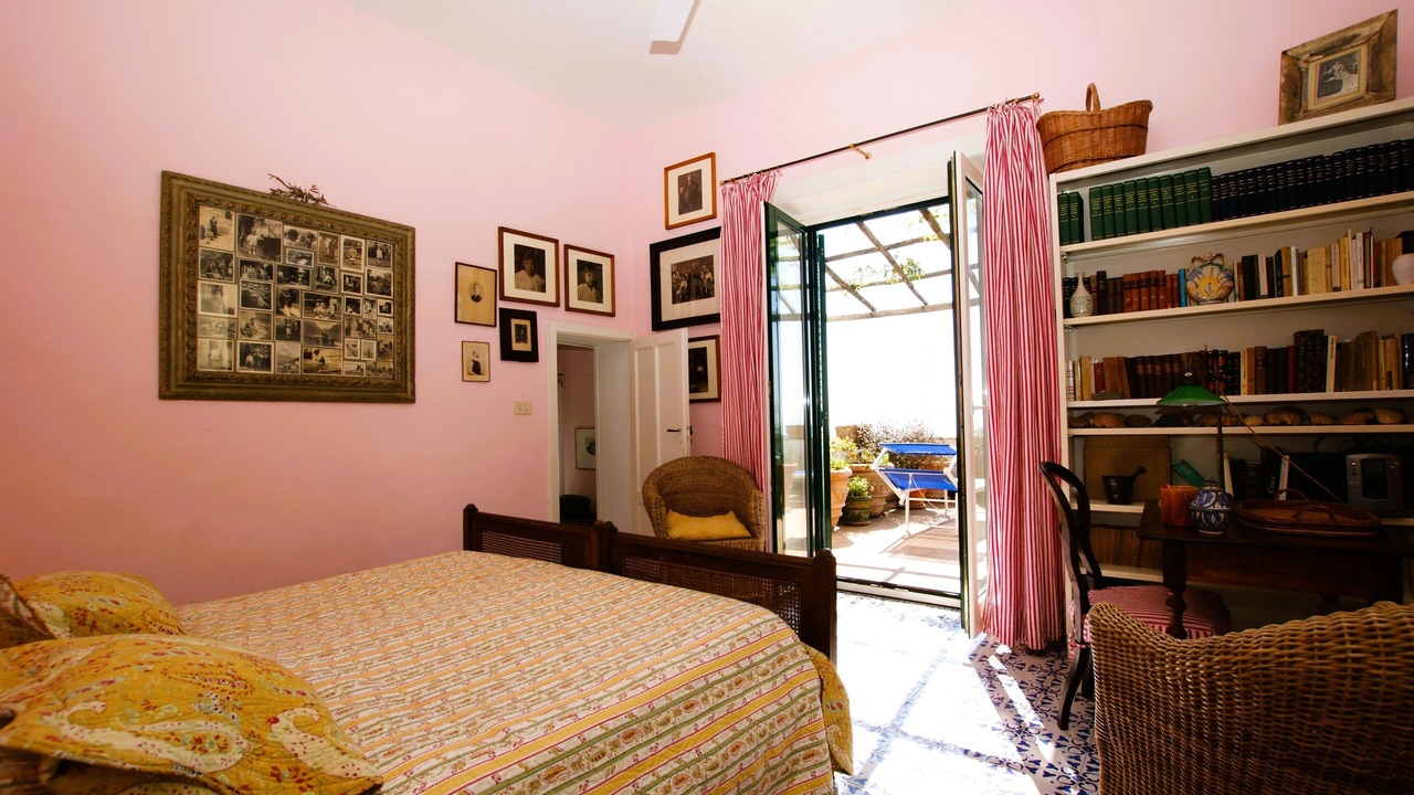 Photo of Bedroom in Albori