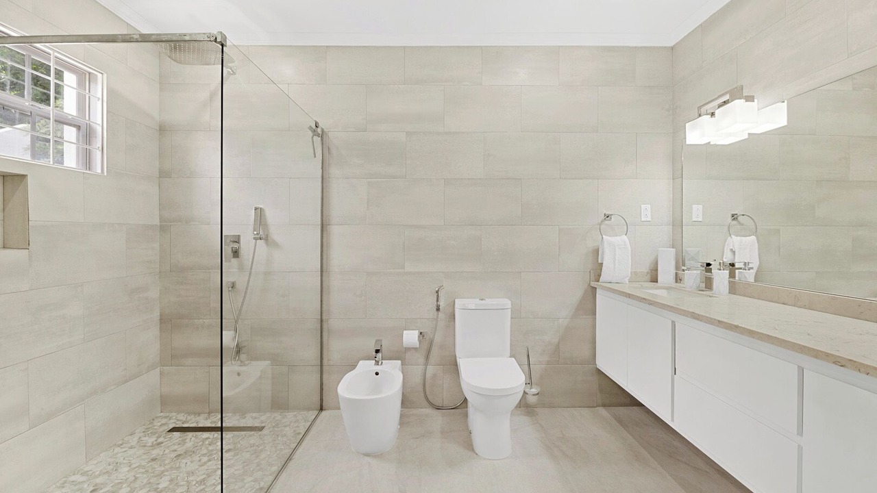Photo of Bathroom in Sunset Crest