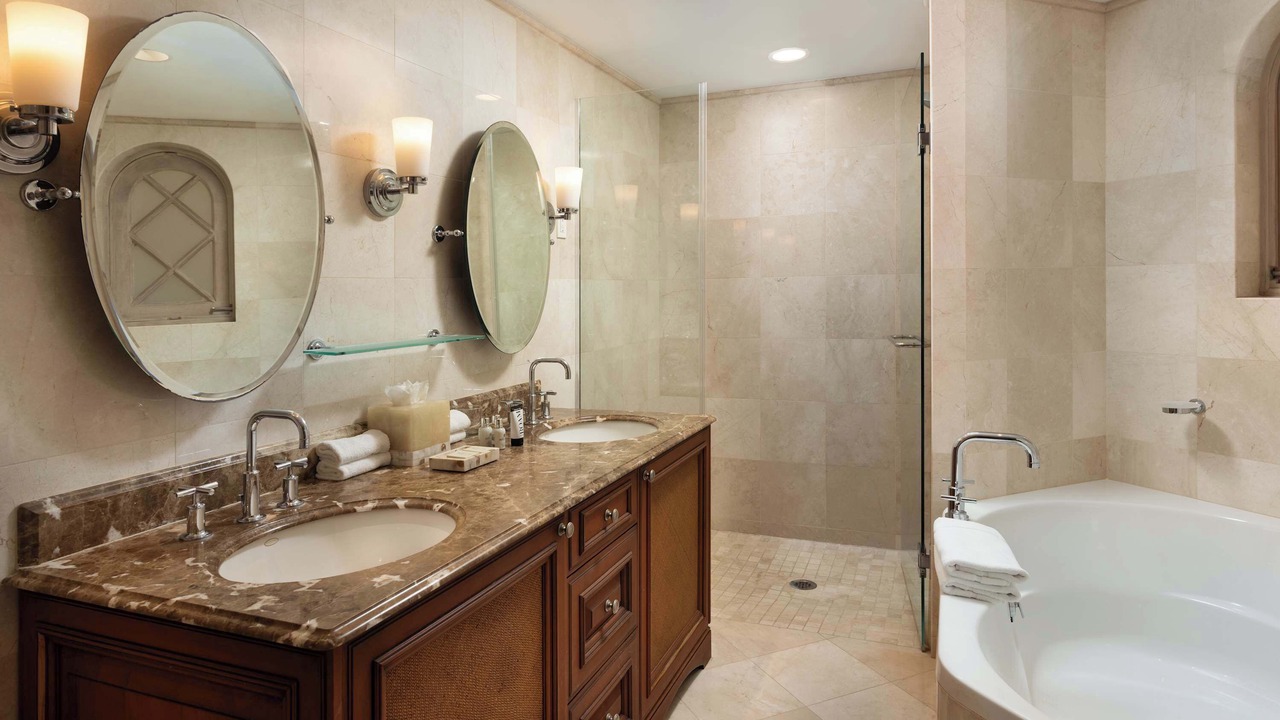 Photo of Bathroom in Little Battaleys
