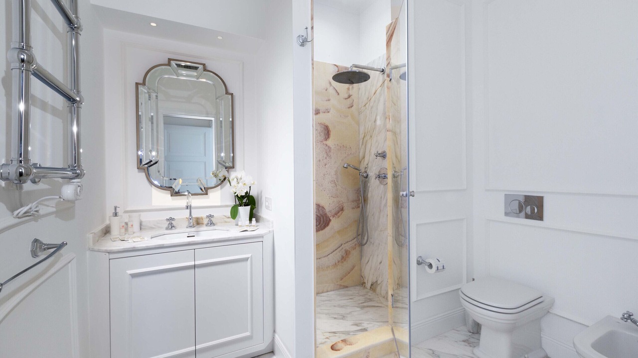 Photo of Bathroom in Sorrento City Centre
