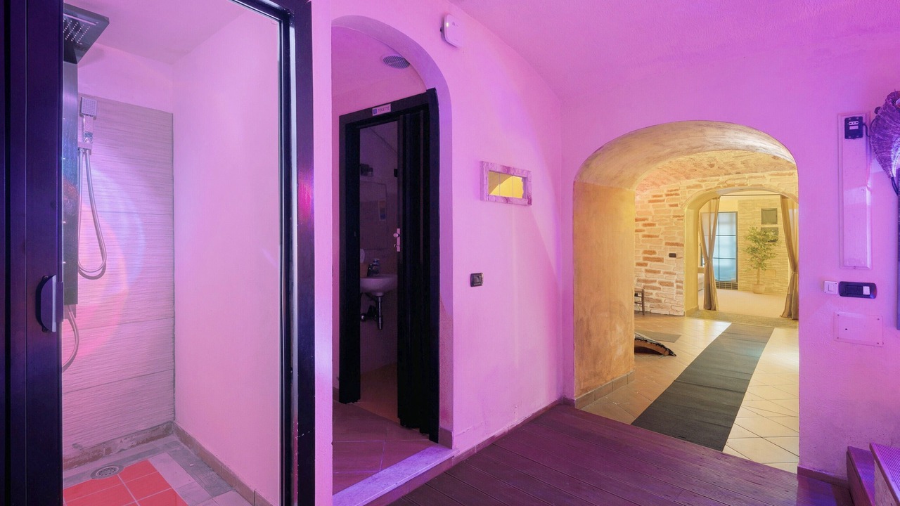 Photo of Bathroom in Meta