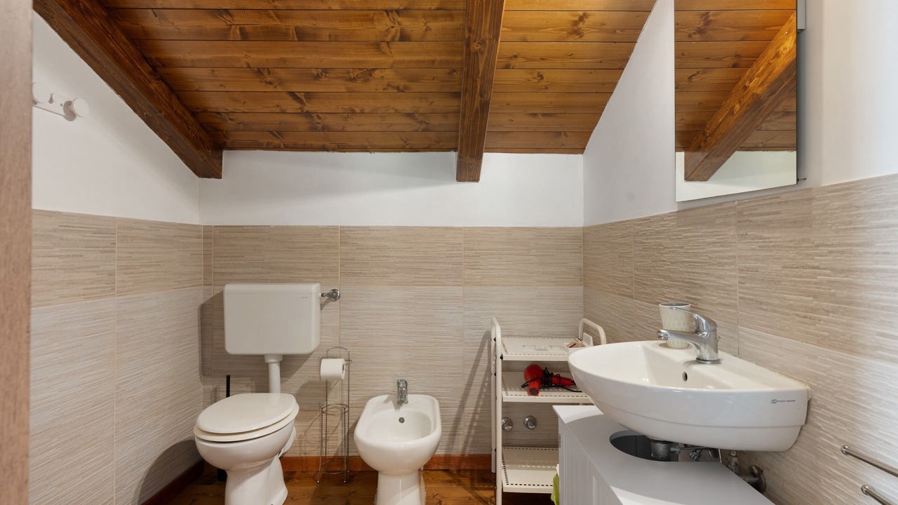 Photo of Bathroom in Meta
