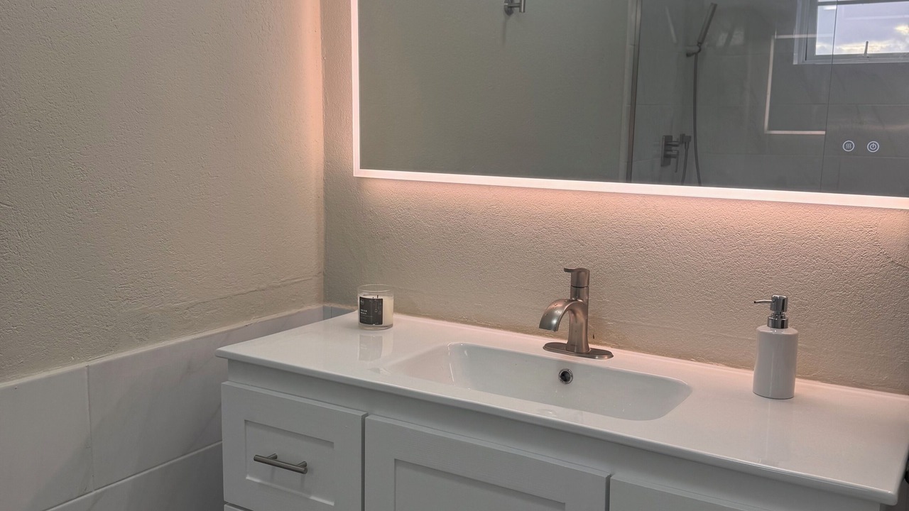 Photo of Bathroom in Rendezvous