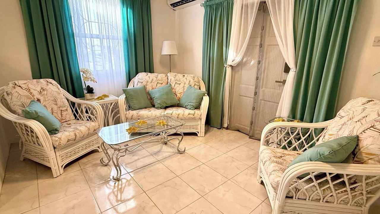 Photo of Livingroom in Heywoods Park