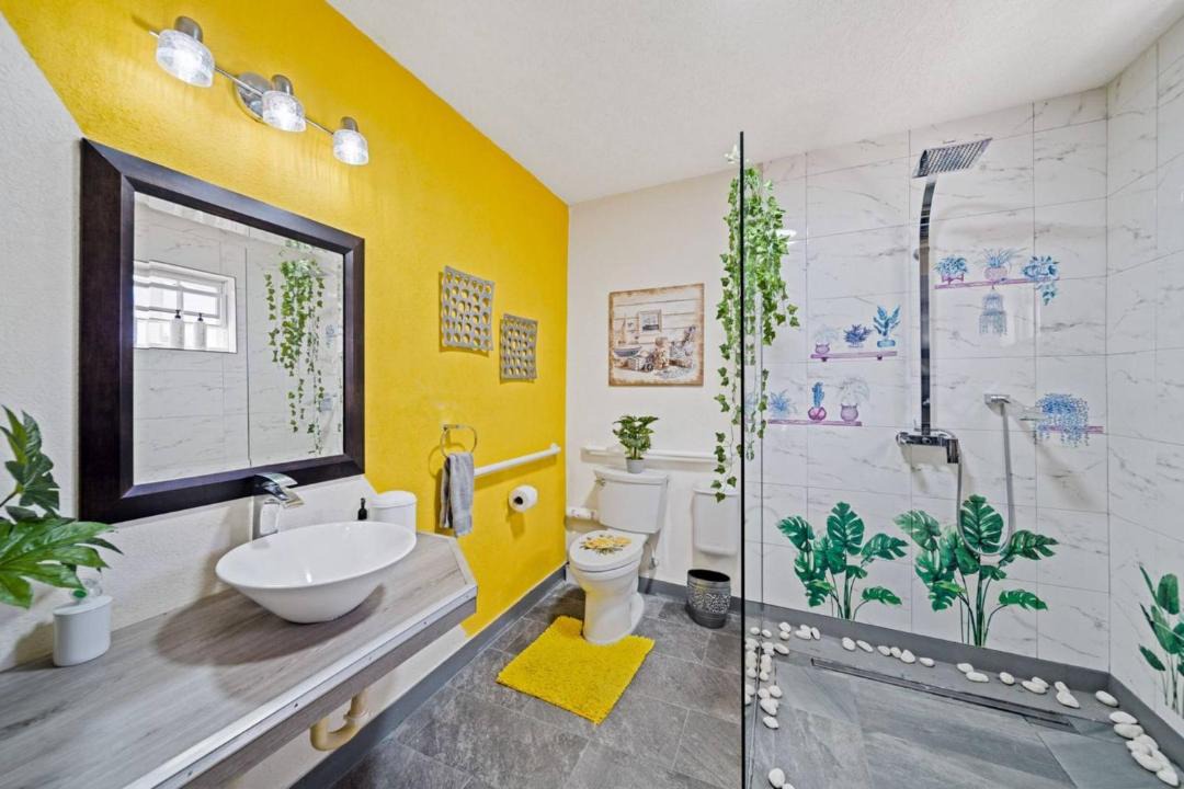 Photo of Bathroom in Inch Marlowe
