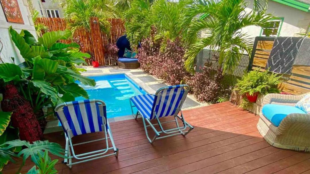 Photo of Patio Balcony in West Coast