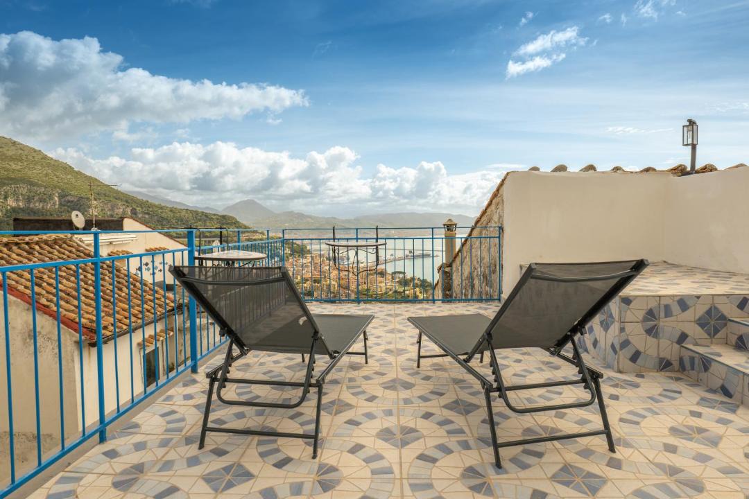 Photo of Patio Balcony in Raito