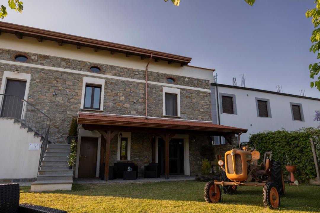 Photo of Others in Albanella