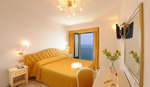Suite, Sea View, Corner (French Balcony)