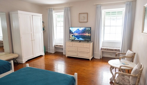 Plantation Room - Island Room