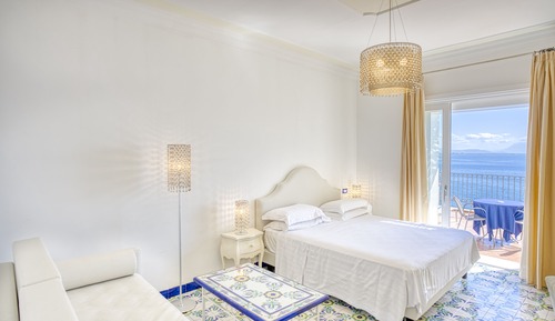 Deluxe Room, 1 Bedroom, Terrace, Sea View