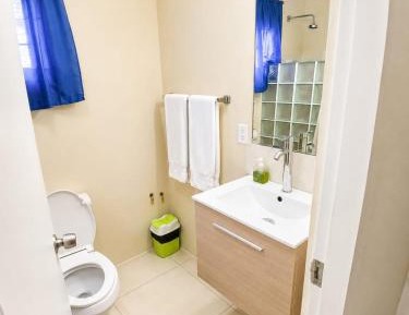One-Bedroom Apartment with Balcony