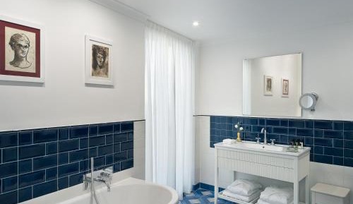 Deluxe Suite with Sea View