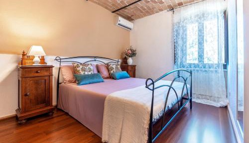 Two-Bedroom Deluxe Apartment with Garden View