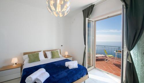 One-Bedroom Apartment with Sea View and Terrace