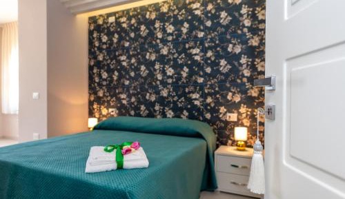 Quadruple Room with Private Bathroom