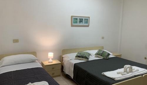 Basic Triple Room