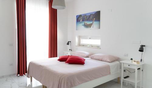 Deluxe Double or Twin Room with Sea View