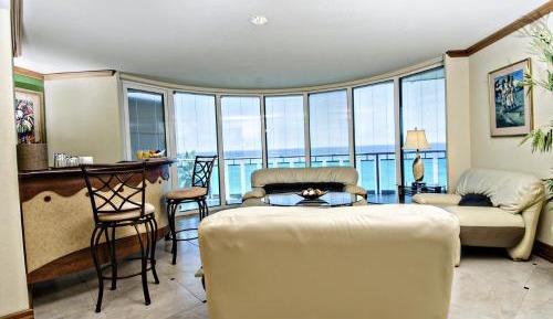 Two Bedroom Ocean Front Luxury Suite