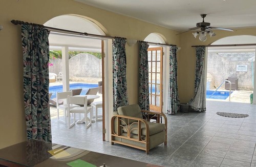 Dover House | El Retreat Guest House