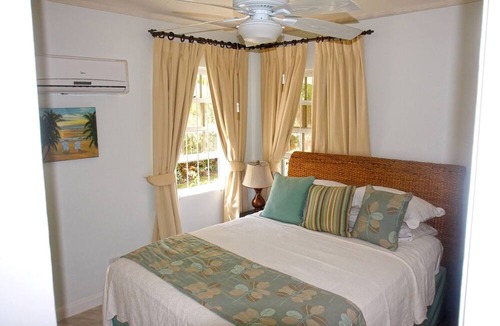 Silver Sands House | This is a Beachfront 3 Bedroom, 3 Bathroom Villa, Family-friendly Activities
