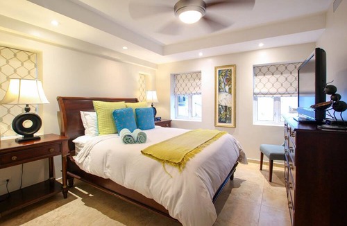 Maxwell House | Stunning Beachfront 2-Bed Condo with Pool - Ocean One 204 by BSL Rentals