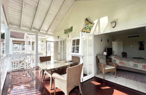 Rendezvous House | Rockley Orange Hill - by Zenbreak