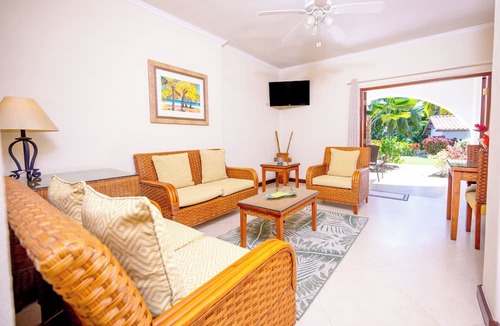 Retreat Resort | Sugar Cane Club Hotel And Spa - Adults Only