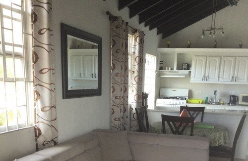 Welches Villa | 2 Bedroom Holiday rental With Pool On The Southcoast