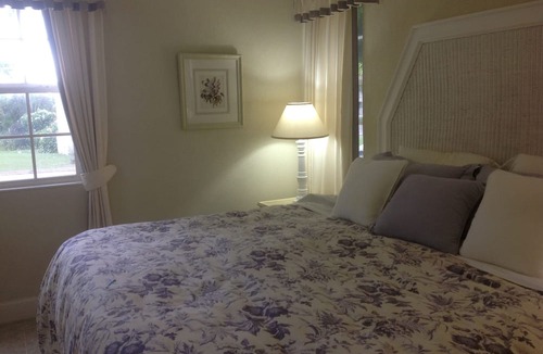 Holder's Hill Apartment | Charming 2-bedroom apartment in gated community