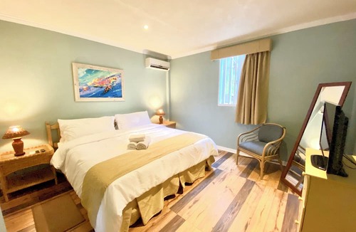 Atlantic Park Villa | White Caps