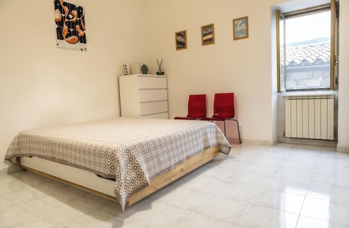 Roccagloriosa Condo | Casa Frida