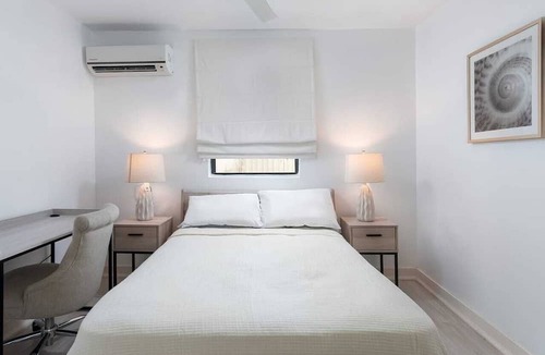 Mullins Villa | Beachfront villa