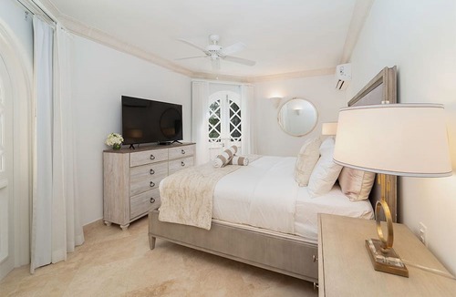 Little Battaleys Apartment | St Peter's Bay 211 3 Bedroom Apts