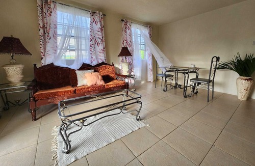 Jackson Apartment | Cozy one-bedroom apartment with wifi and a/c. 5 minutes to malls and grocery.