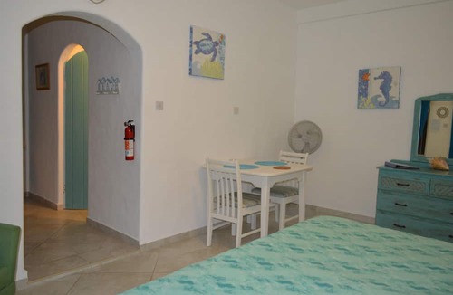 Silver Sands Hotel | Two Palms Apartment