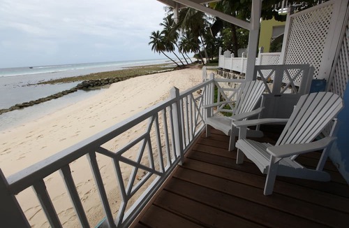 Saint Matthias Apartment | Lower Swanage - 1 bedroom on the Beach.