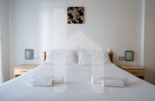 Pineto Apartment | Holiday Rendez Vous 13 - Ground apartment with balcony and side sea view