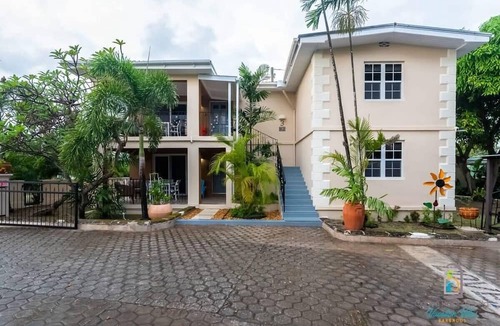 Dover Apartment | Garden Apartment Near Dover Beach, Patio & BBQ