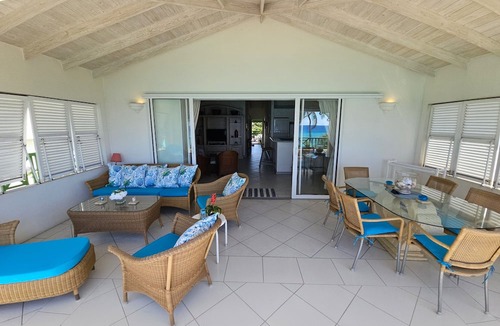 Worthing Condo | Beachfront Penthouse #7 Leith Court