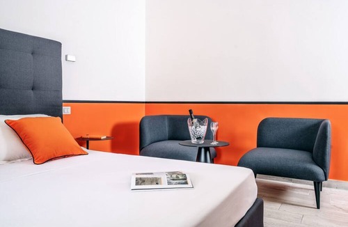 Sorrento City Centre Apartment | Brand new with terrace, solarium, gym&tennis court
