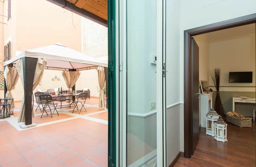 Quartiere XIII Aurelio Apartment | Lovely apartment for 4 guests with WIFI, A/C, TV, terrace and pets allowed