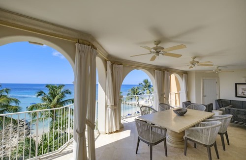 Gibbs Bay Condo | 2500 sq. ft. Two-Bedroom Luxury Beachfront Suite on the West Coast