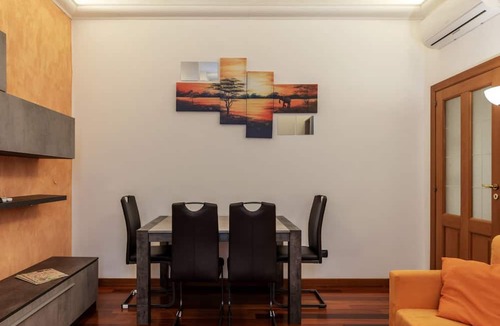 Rione XVIII Castro Pretorio Apartment | GuestHost - Comfortable apartment located on the second floor, of four in total, of a building without lift.In 40 m2 of space it accommodates four people with a double bedroom on the mezzanine and a foldaway double bed in the living room.It is located 70