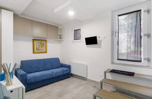 Historical Downtown Salerno Apartment | Apartment 'Casa Mia Civico14' with Wi-Fi and Air Conditioning