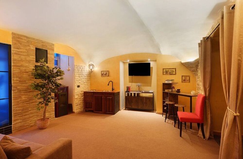 Meta Apartment | Room 'Maruzzella' with Shared Terrace, Wi-Fi and Air Conditioning