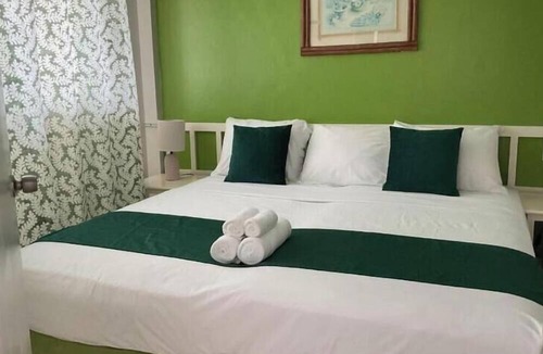 Saint Lawrence Apartment | Melrose Beach Apartments