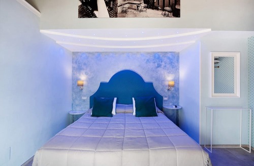 Agerola Apartment | Room 'Camera Miseria E Nobilta' with Balcony, Wi-Fi and Air Conditioning